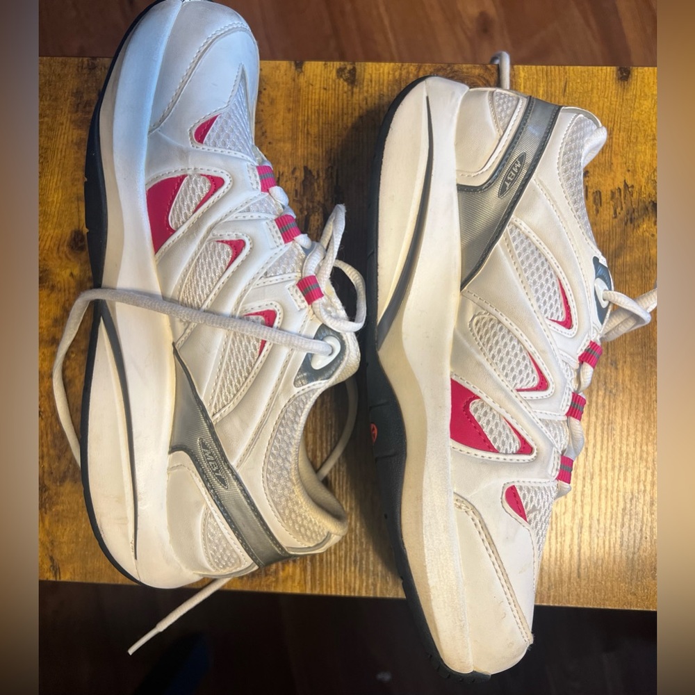 MBT Women’s Walking Shoes Sport 2S Tennis Shoes Size 8 - Picture 4 of 6